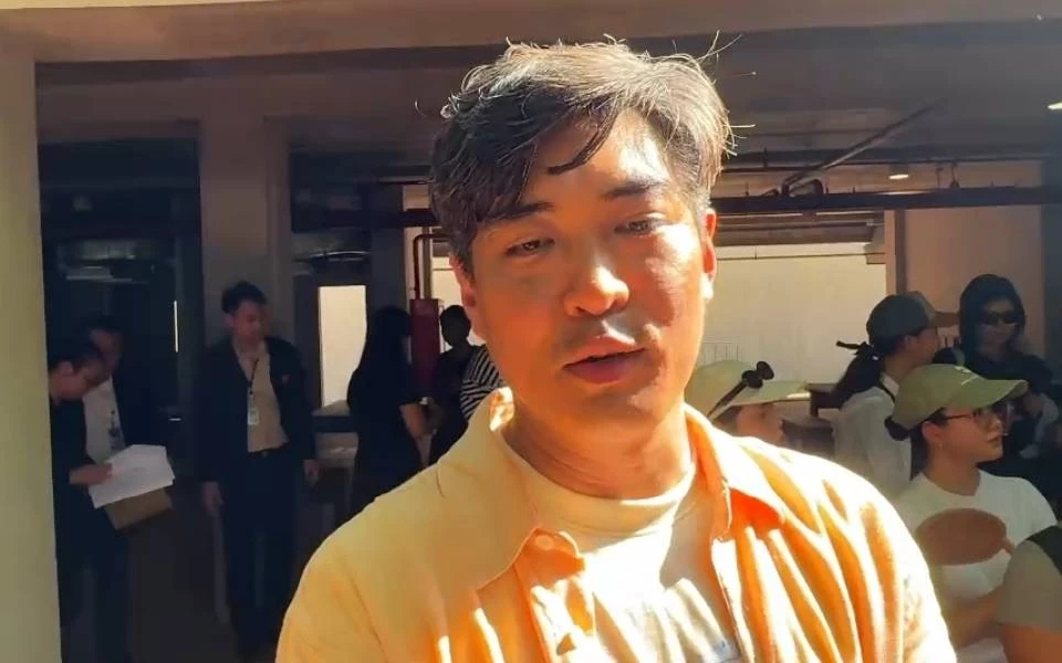 'ชัยวัฒน์' อุบไต๋ ปชน.ส่งชิงผู้ว่าฯ กทม. บอกให้รอโปร 5 เดือน 5