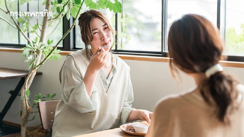 เคี้ยวช้าลง สมองดีขึ้น? วิทยาศาสตร์เผยพลังของการ “เคี้ยวอาหาร”