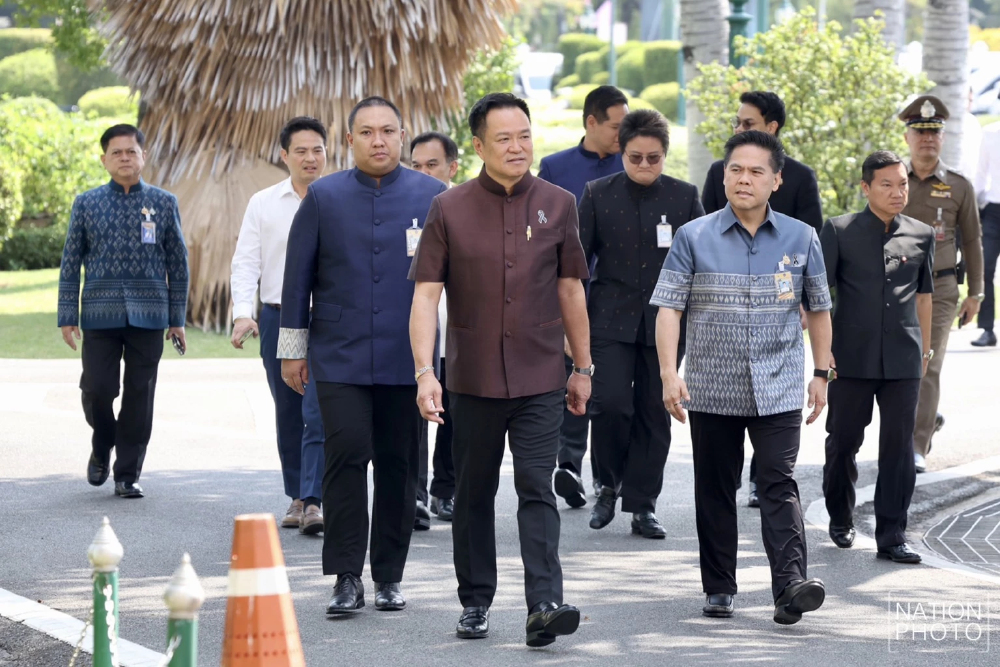 ไทยช่วยไทยพลัสพึ่งเงินกู้ ต้องสู้ด่านศาลรัฐธรรมนูญ