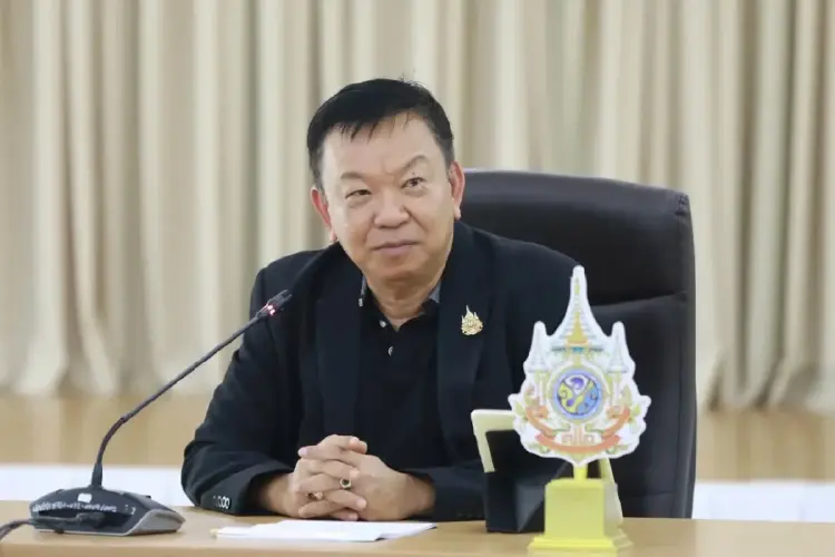 ร้อง ป.ป.ช.สอบ 'ราเชน' ปมซื้ออากาศยาน 2.3 พันล้าน ส่อแพงเกินจริง