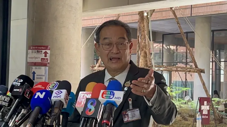 'นิกร' ฉะ 'ณัฐพงษ์' อย่าล้ำเส้น หลังวิจารณ์ร่าง 'แก้รธน.' ของภท.
