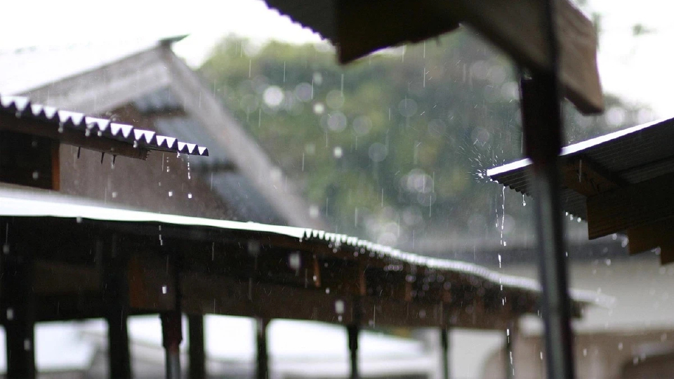 กรมอุตุฯ เตือน ฉบับที่ 10 ทั่วไทยเจอศึกหนัก ฝนตกต่อเนื่อง-มรสุมแรง