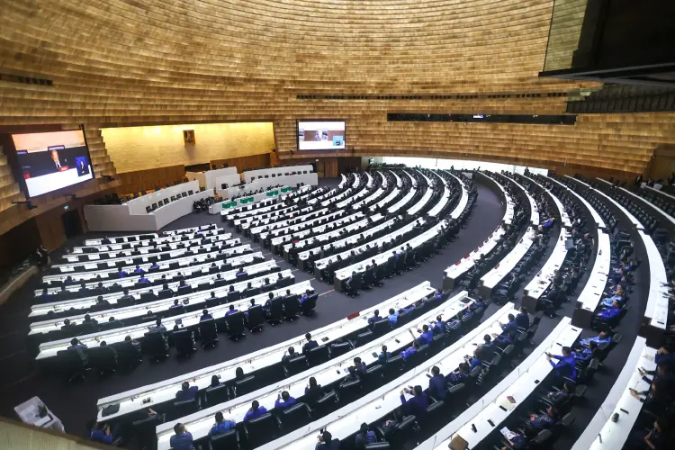 'โสภณ' นัด ประชุมร่วม 15 พ.ค. ลงมติเห็นชอบ 31 ร่างกม. ที่ ครม. ร้องขอ