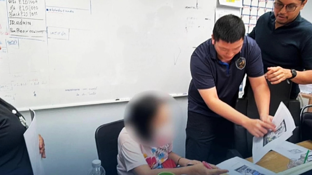 'มนุษย์ป้า' สาวใหญ่พ้นโทษก่อเหตุซ้ำ ซ่อนเงินทอนหลอกพนักงาน ห้างดังบางนา