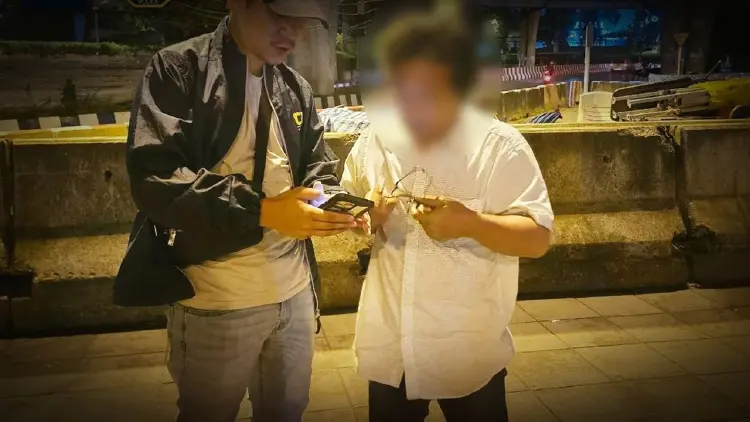 ผู้สูงอายุดาวน์โหลดแอปปลอมกรมดัง ถูกแอปผีคุมมือถือ โอนเงิน 2 แสน