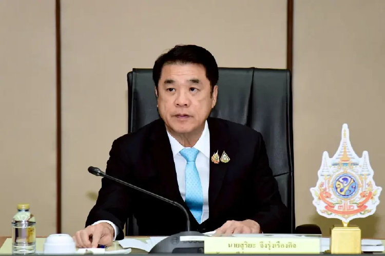 ร้อง กกต.ชงศาล รธน.ฟัน 'สุริยะ' ปมเด้งอธิบดีฯ ผิดจริยธรรมหรือไม่