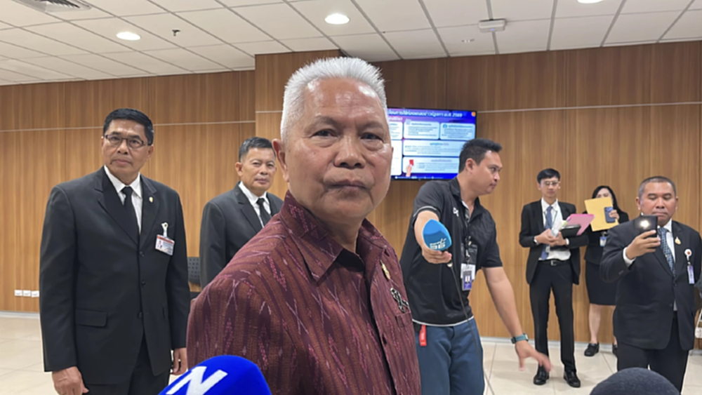 'โสภณ' ลงนามยกเลิกระเบียบ ขึ้นเงินเดือน ผู้ช่วยทำงาน สส.-สว.