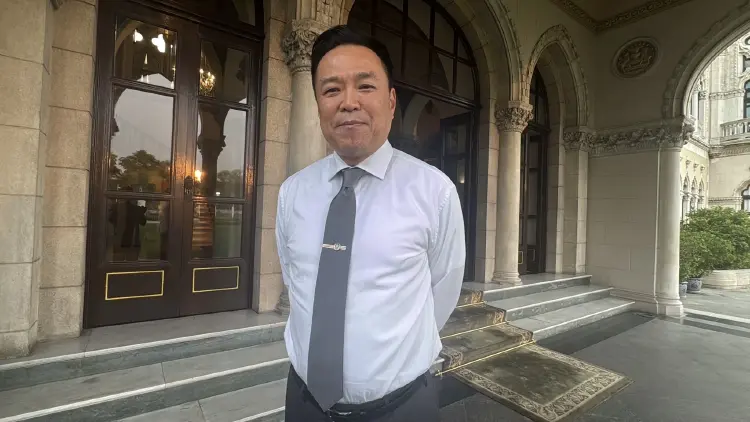 'อนุทิน' เผยลงนาม พ.ร.ก.กู้เงินฯ 4 แสนล้านแล้ว ย้ำกู้ในประเทศ ดอกเบี้ยต่ำ ประชาชนได้ประโยชน์