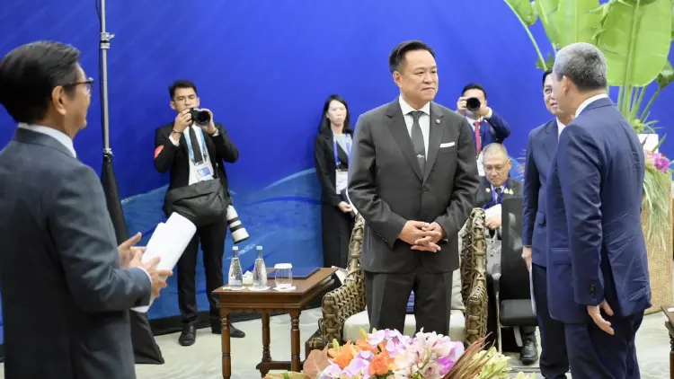 ‘อนุทิน’ ถก‘ฮุน มาเนต’ เย็นนี้ ปูทางฟื้นสัมพันธ์ไทย-กัมพูชา ทีละขั้น