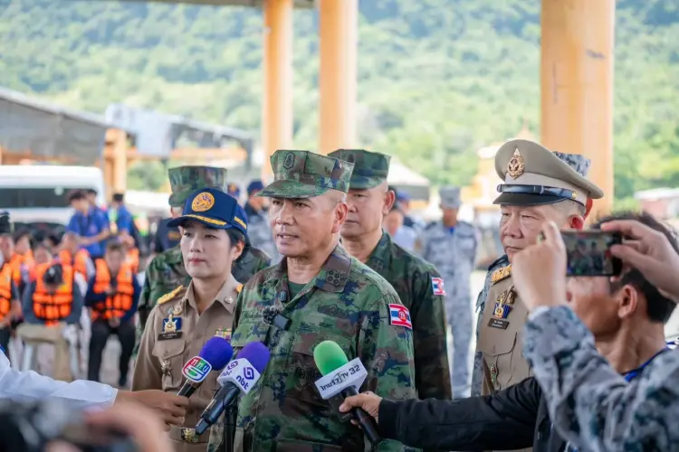 'ผบ.ทร.' ลั่นพร้อมทุกสถานการณ์ จับตากัมพูชาขยับกำลังชายแดนตราด