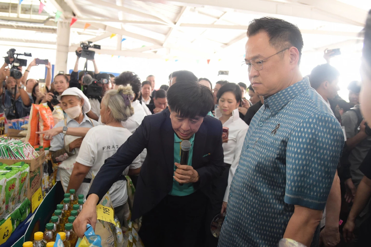 อนุทิน คิกออฟ “ไทยช่วยไทย” ลดภาระ ลดค่าครองชีพ ทั่วประเทศ