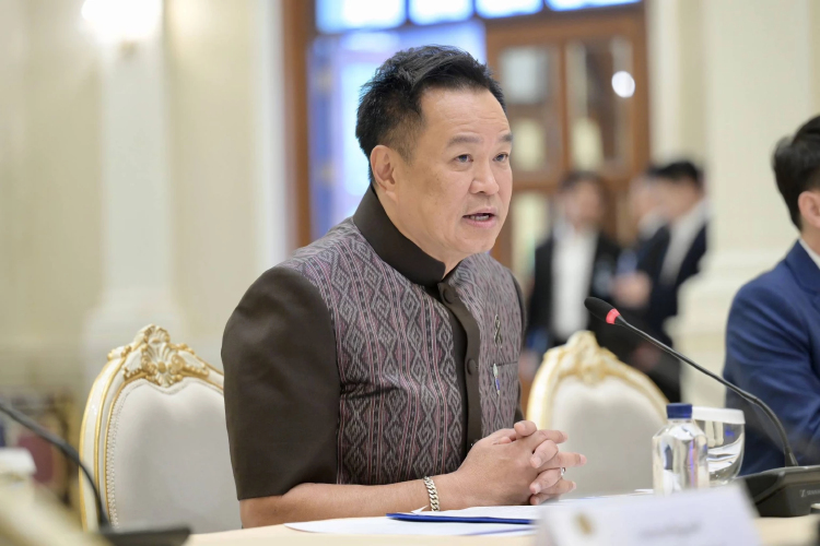  'อนุทิน' วางเป้าคุย 'มาครง' ดึงนักลงทุนฝรั่งเศส รุกสาขา AI - พลังงาน เพิ่มความร่วมมือสองประเทศ