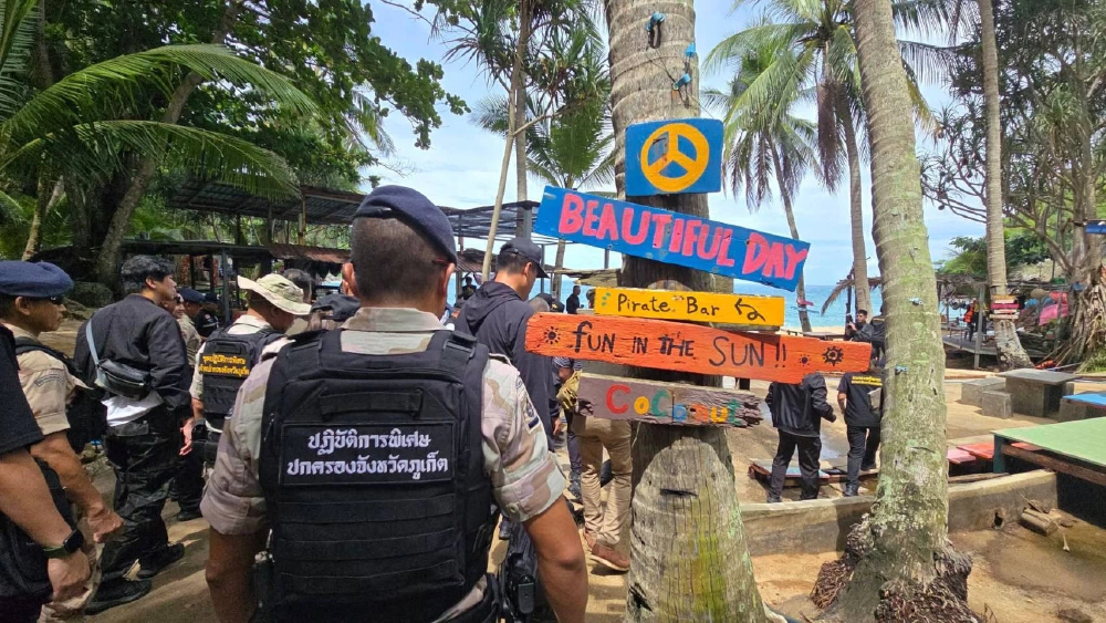 กรมป่าไม้ ทวงคืน 15 ไร่ รุกหาดนุ้ยภูเก็ต รื้อภายใน 7 วัน พัฒนาเป็นเขตป่านันทนาการ