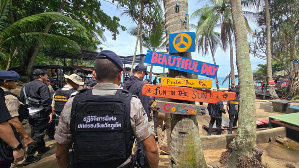 กรมป่าไม้ ทวงคืนที่ดิน 15 ไร่ รุกหาดนุ้ยภูเก็ต รื้อภายใน 7 วัน พัฒนาเป็นเขตป่านันทนาการ