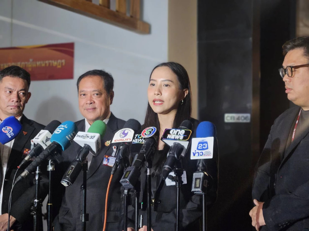 'รักชนก' หมดคำพูด 'ปลัดดีอี' บอกไม่พบพิรุธ TH-AI สั่งทำหนังสือแจง