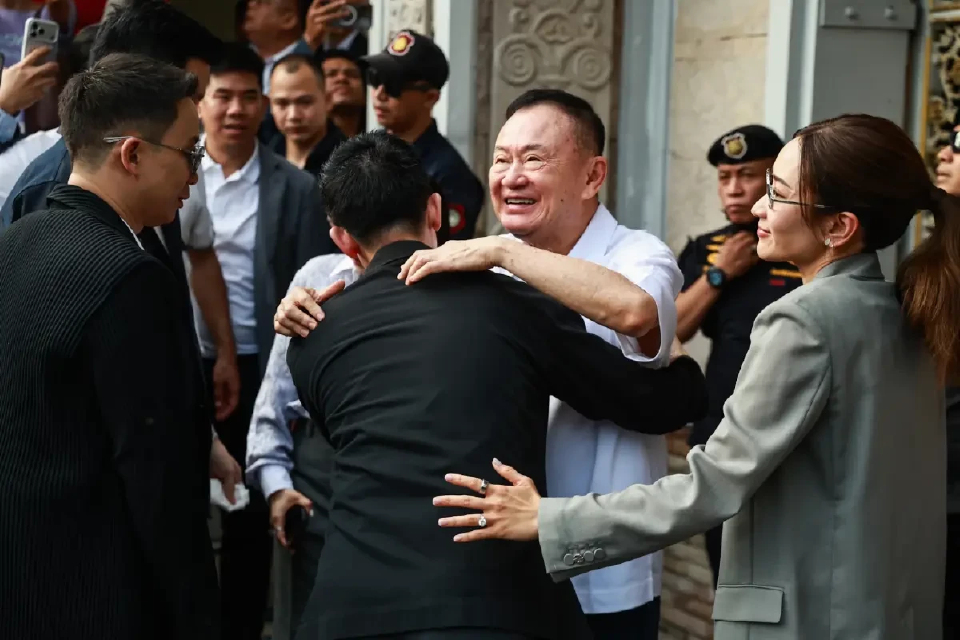 ด่วน! 'ทักษิณ' ถอดกำไล EM แล้ว เตรียมบินไปดูไบสิ้น มิ.ย.นี้