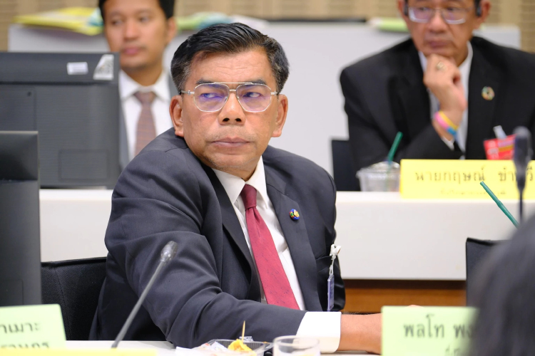'กมลศักดิ์' ห่วงถูกตัดตอนคดีลอบยิง ร้องกมธ.กฎหมาย สาวผู้บงการ