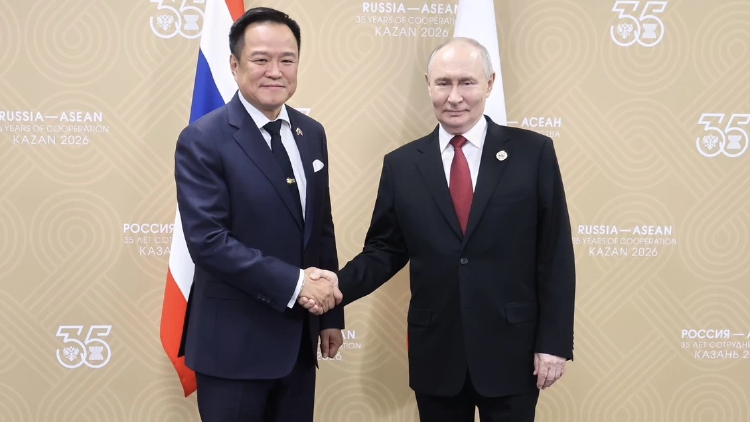‘อนุทิน-ปูติน’ ชื่นมื่น กอดกันกลม ลุยขยายความร่วมมือความมั่นคงทุกมิติ