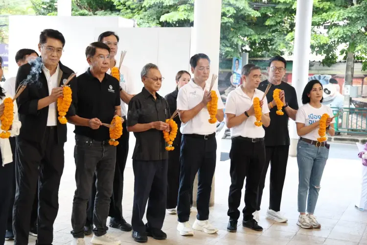 'ชวน-อภิสิทธิ์' นำทัพ ปชป.หาเสียงโค้งท้าย 'อนุชา' ชิงผู้ว่าฯ กทม.