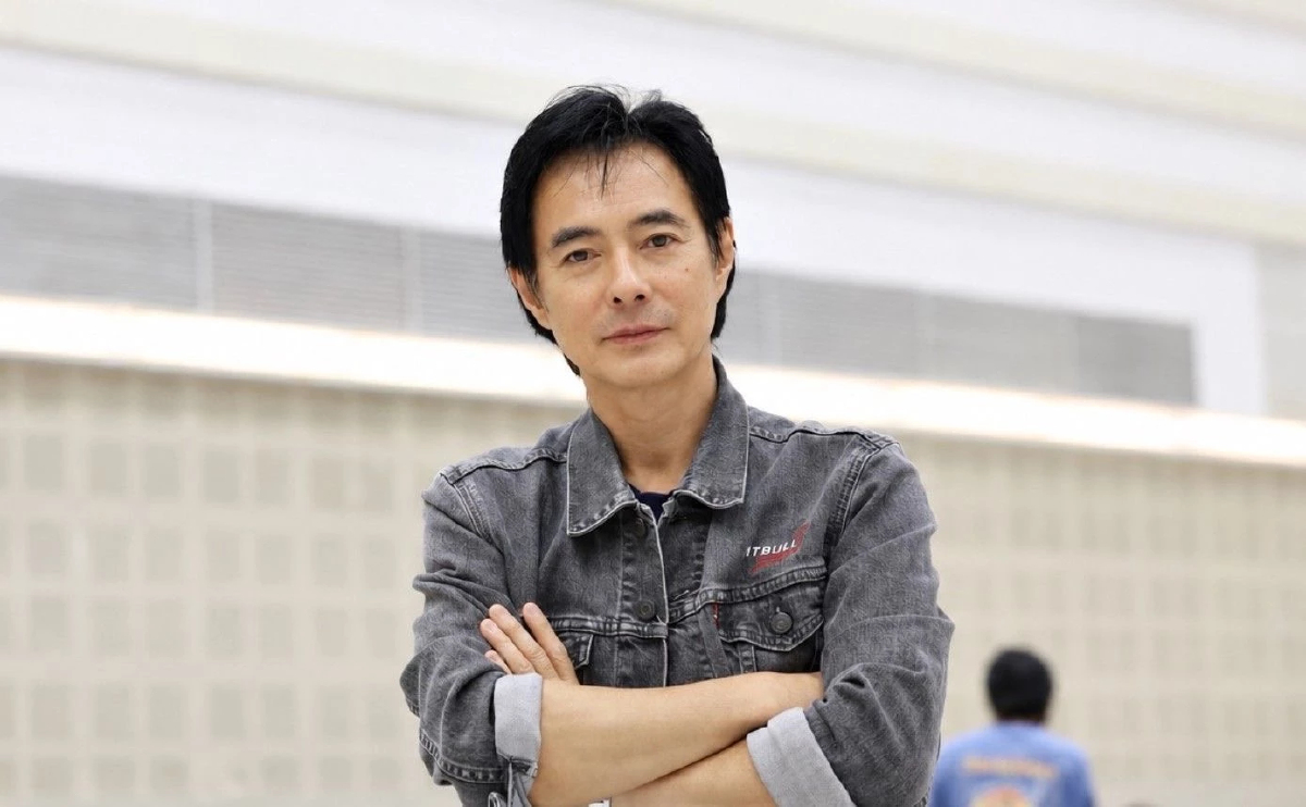 ‘มาร์ค พิตบูล’ คัมแบ็กการเมือง นั่งหัวหน้าพรรคศรัทธา