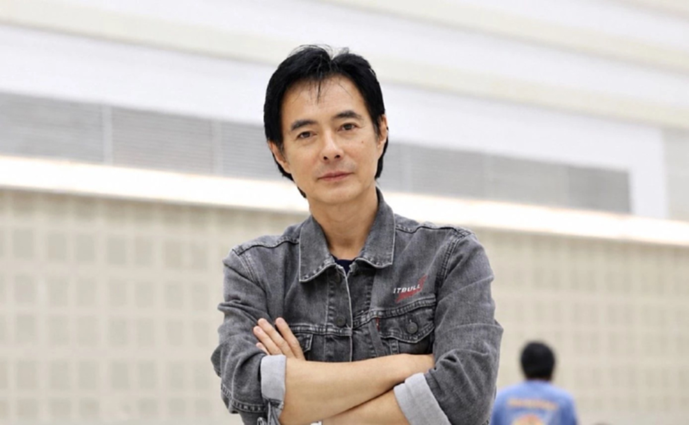 ‘มาร์ค พิตบูล’ คัมแบ็กการเมือง นั่งหัวหน้าพรรคศรัทธา