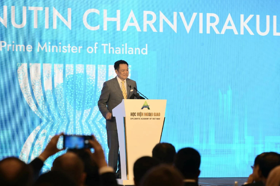 'อนุทิน' โชว์วิสัยทัศน์ ASEAN Future Forum ดันร่วมมือเศรษฐกิจ - ชูแลนด์บริดจ์ ยกระดับขนส่งอาเซียน
