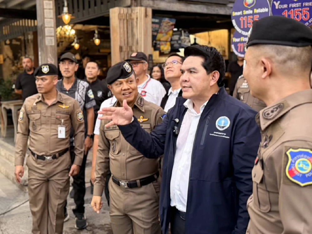 ‘สุรศักดิ์’ ลงพื้นที่ ‘สมุย’ ย้ำข้อสั่งการนายกฯ ‘อนุทิน’ กวาดล้างปัญหากลุ่มผู้มีอิทธิพลบนเกาะ