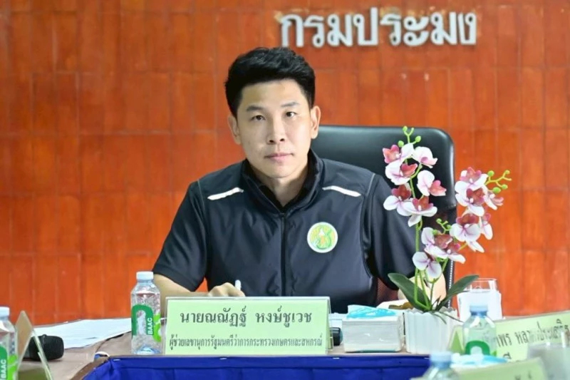 'ณณัฏฐ์' ลงพื้นที่จ.ระยอง ฟังปัญหาต้นทุนเลี้ยงกุ้งพุ่ง