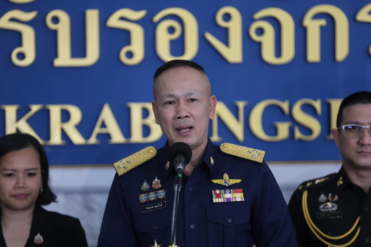 'ไทย'โต้ 'กัมพูชา' ปักธงชาติพื้นที่ควบคุม-เผาคลังสินค้าโอว์เสม็ด ไร้หลักฐาน