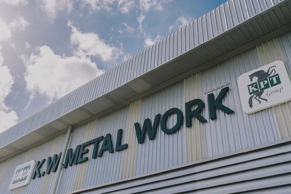 Salesforce ยก K.W. Metal Work กรณีศึกษาเอสเอ็มอีไทยที่ใช้เอไอขับเคลื่อธุรกิจ