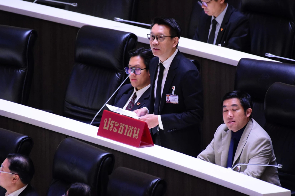 'วีระยุทธ' ซัดงบปี 70 ทิ้งอุตสาหกรรมไทย ชง 4 ข้อฟื้นยานยนต์
