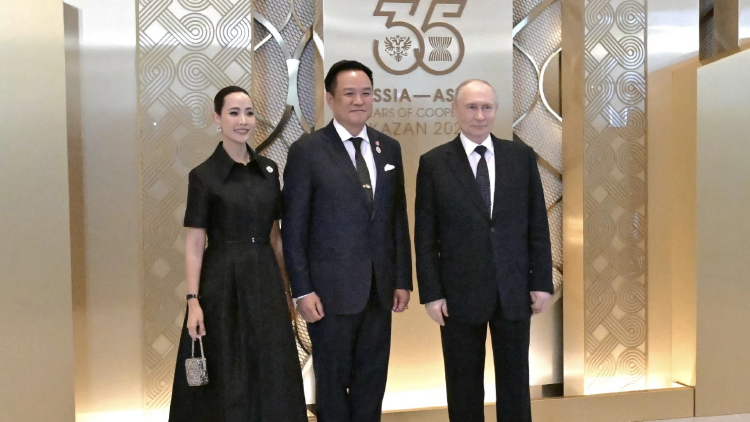 ‘ปูติน’ เป็นเจ้าภาพเลี้ยงอาหารค่ำ ‘อนุทิน’ ผู้นำอาเซียน