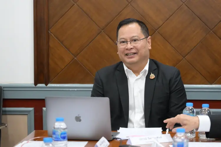 'ปกรณ์' สั่ง ก.พ.ศึกษาแผนเออร์รี่รีไทร์ - ปรับเงินเดือน ข้าราชการ ตีตกขยายอายุเกษียณเกิน 60 ปี