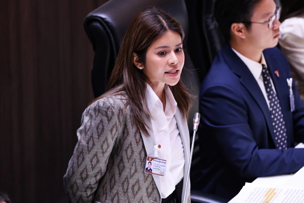 'ภคมน' บี้อธิบดี ปค.แจง กมธ. ปม 'ช่วยน้ำเงิน' ป้องครหาระบอบน้ำเงิน