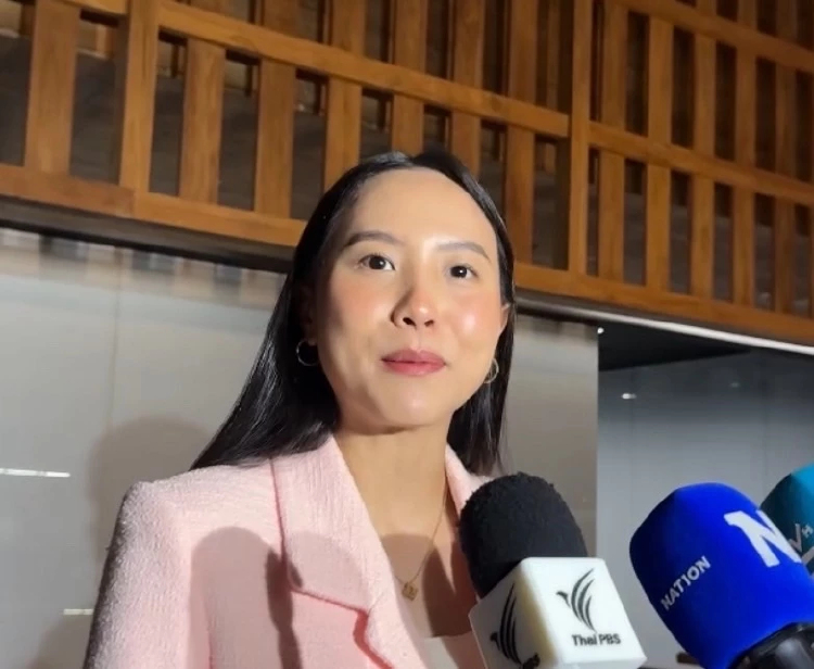 ‘รักชนก’ ขอบคุณสำนักงบหั่น 9 พันล้าน โครงการ TH-AI Passport