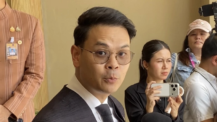 ‘ไชยชนก’คุย‘เนวิน’แล้ว ‘เสรีพิศุทธ์’โผล่หน้าบ้านเขากระโดง เผย ไม่ติดใจ