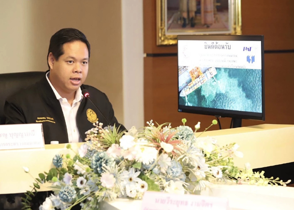 “สรรเพชญ” ลงพื้นที่ท่าเรือแหลมฉบัง ติดตามเฟส 3- วาง Buffer Zone แก้จราจร