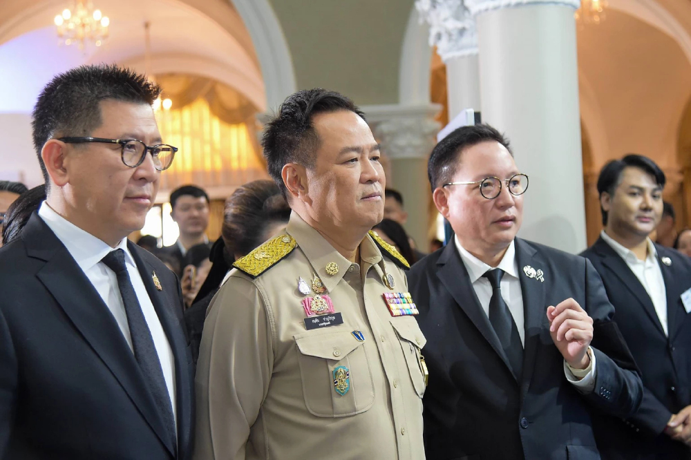 นายกฯ ชี้เงินกู้ตาม พ.ร.ก. 4 แสนล้าน รัฐบาลกูัในประเทศทั้งหมด ในสกุลเงินบาท ดอกเบี้ยต่ำเพียง 1.2%