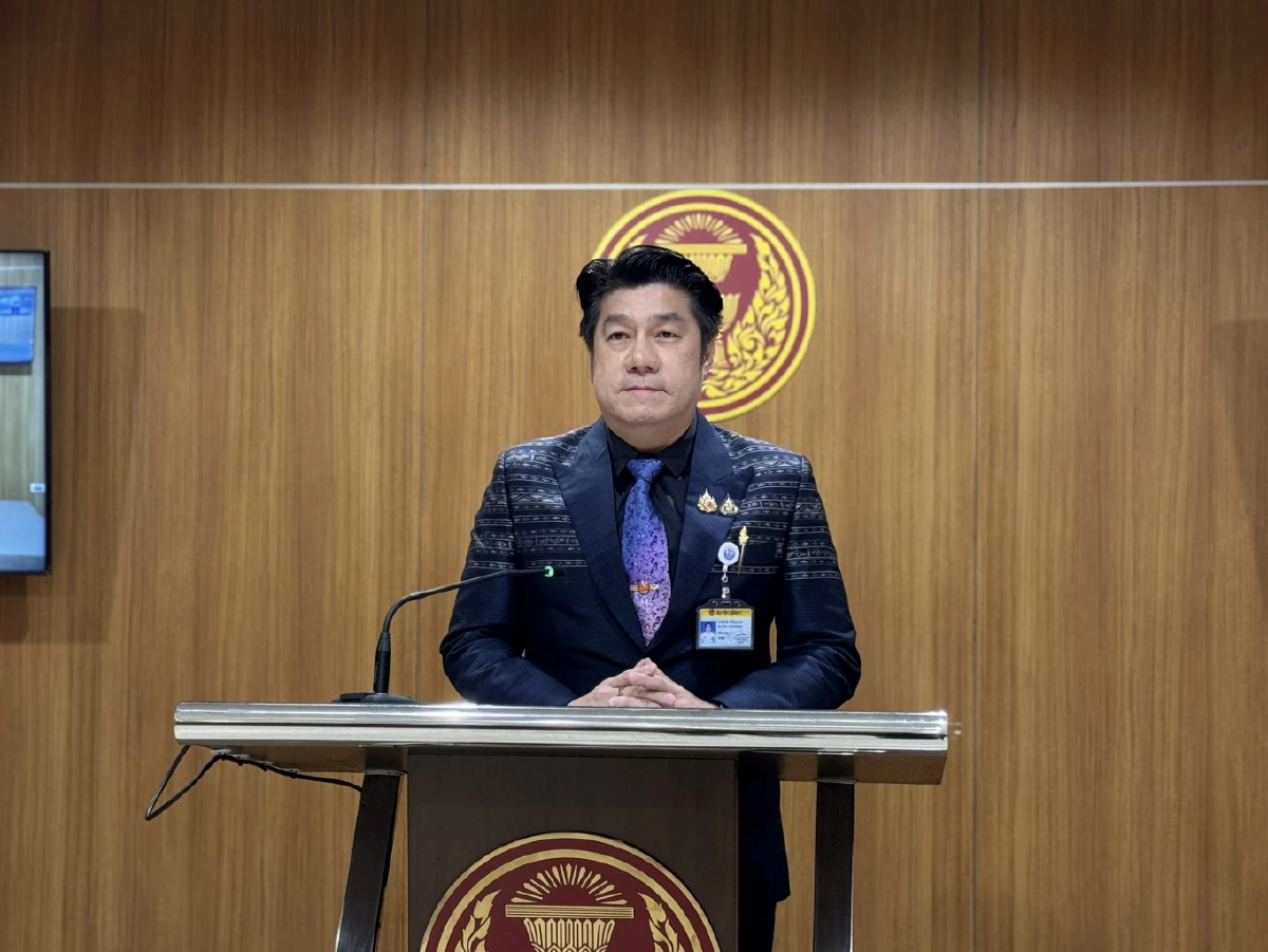 พิสิษฐ์ จี้ 'ปชน.' หยุดเฟกนิวส์-ใช้เยาวชนเป็นเครื่องมือการเมือง