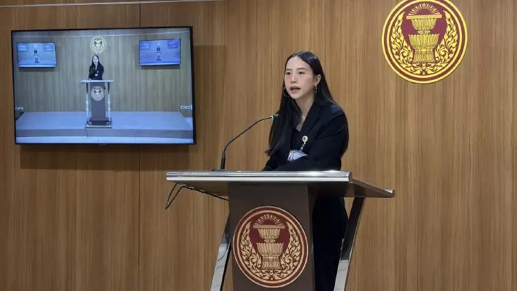 'รักชนก' ฝากความคิดถึง 'ไชยชนก' ทวง TOR เชิญมาแจง AI Passport 13 ส.ค.