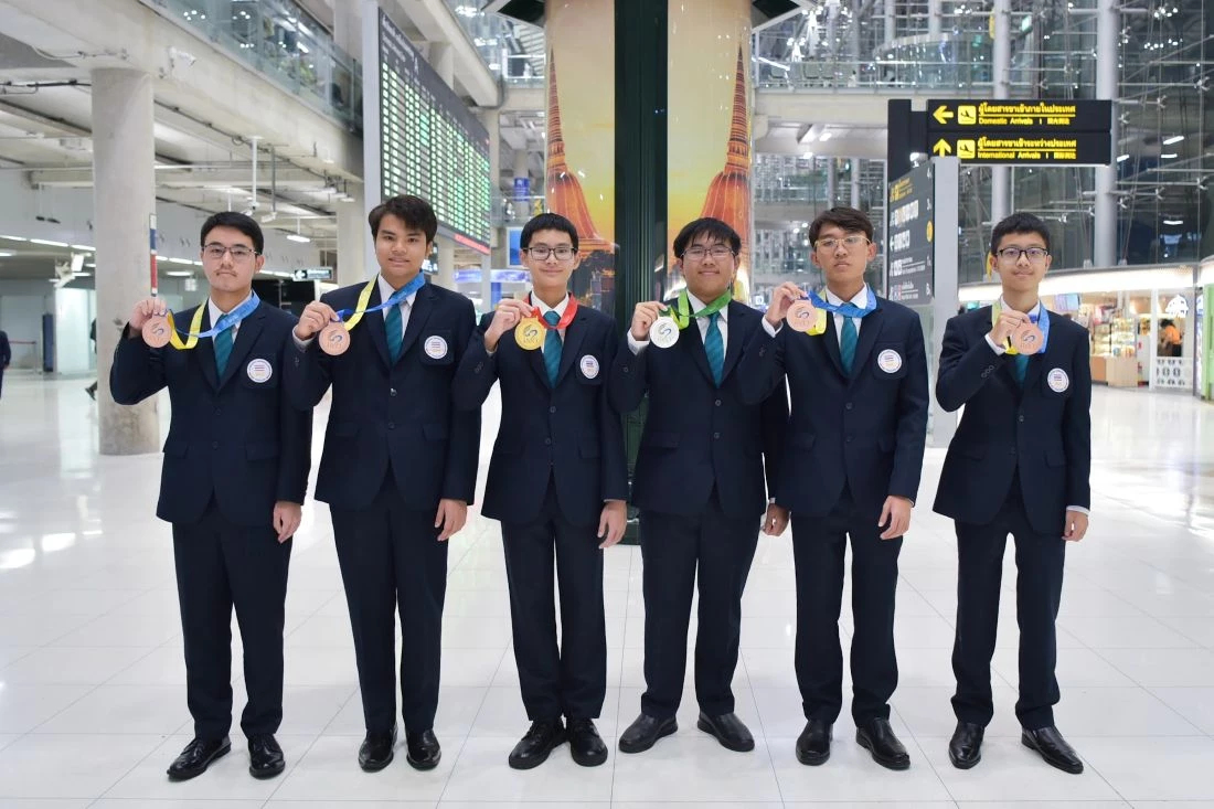 เยาวชนไทยสร้างชื่อบนเวทีโลก!  รางวัลโอลิมปิกโลก คณิตศาสตร์-ชีววิทยา-เคมี