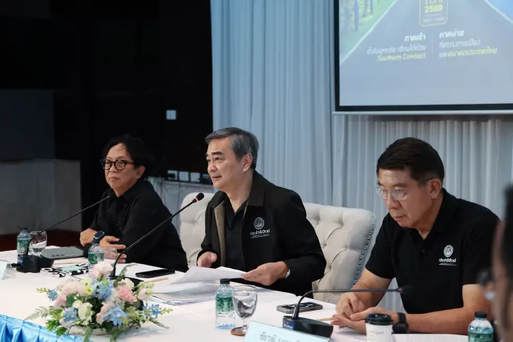'อภิสิทธิ์' ปลุก ลูกทีม เตรียมพร้อม ศึกซักฟอกรัฐบาล ในสภาสมัยหน้า