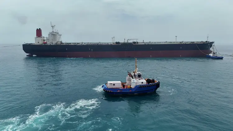 เรือบรรทุก LNG ไฟลุกกลางฮอร์มุซ ถูกโจมตีใกล้ชายฝั่งโอมาน