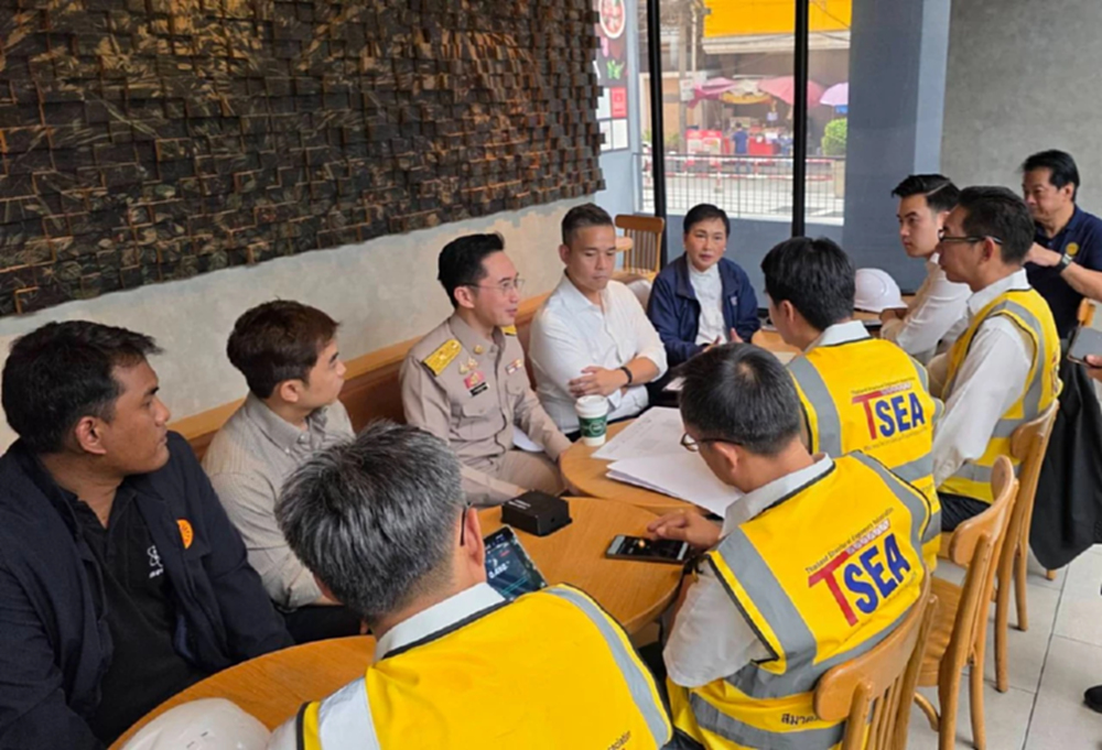 ‘ยศชนัน' นำทีมนักวิจัย สำรวจโครงสร้างอาคารพื้นที่บริเวณวงเวียนใหญ่