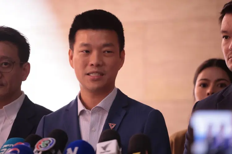'ณัฐพงษ์' กาง 3 ข้อความล้มเหลวนายกฯ ข่าวฉาวรัฐบาลวนถึงมหาดไทย
