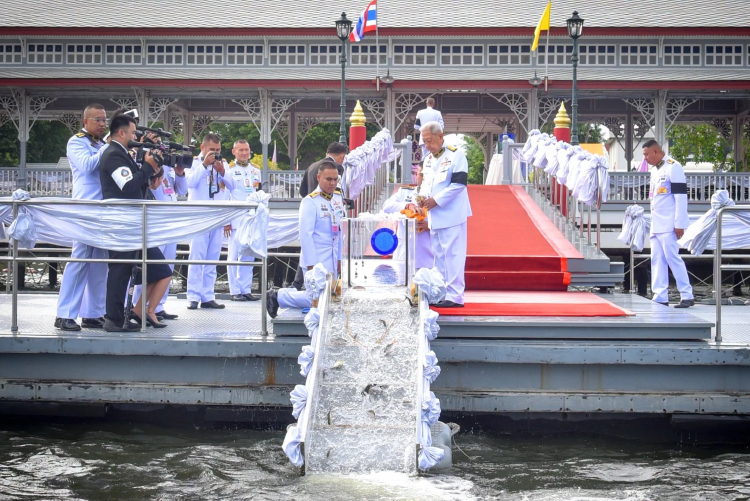 โปรดเกล้าฯ ปธ.องคมนตรี ปล่อยพันธุ์สัตว์น้ำ คล้ายวันประสูติ พระองค์เจ้าโสมสวลี
