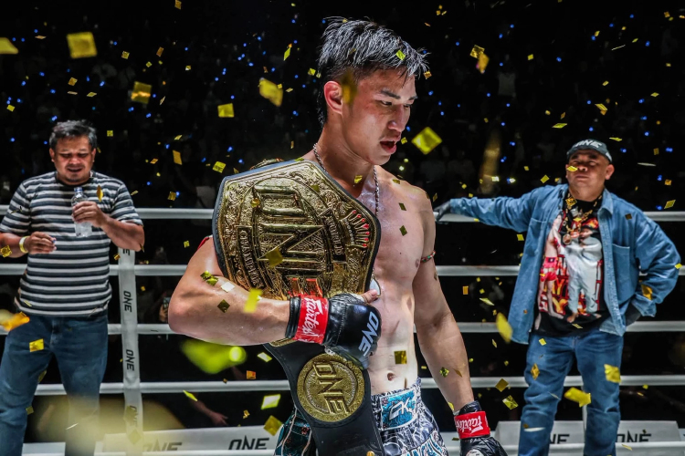 'ตะวันฉาย' สละแชมป์โลก ONE มวยไทย 'นิโค คาร์ริลโล' ขึ้นแท่นแชมป์ใหม่