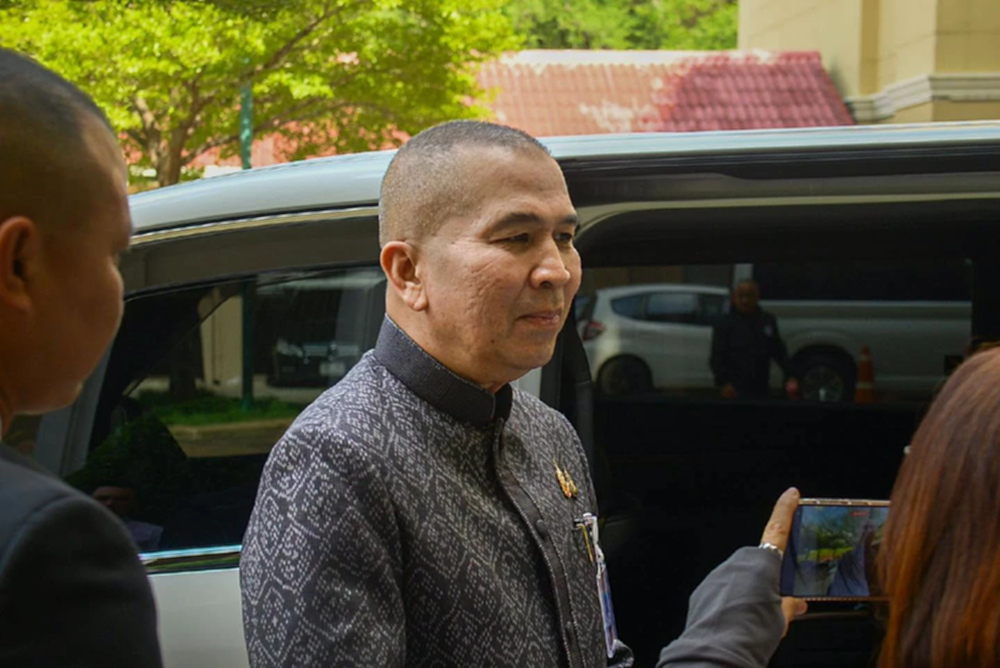 'รุทธพล' เผยผู้ต้องหา Forex ถูกรวบหมดแล้ว เชื่อ 'ภาวุธ' ไม่หนีแจง