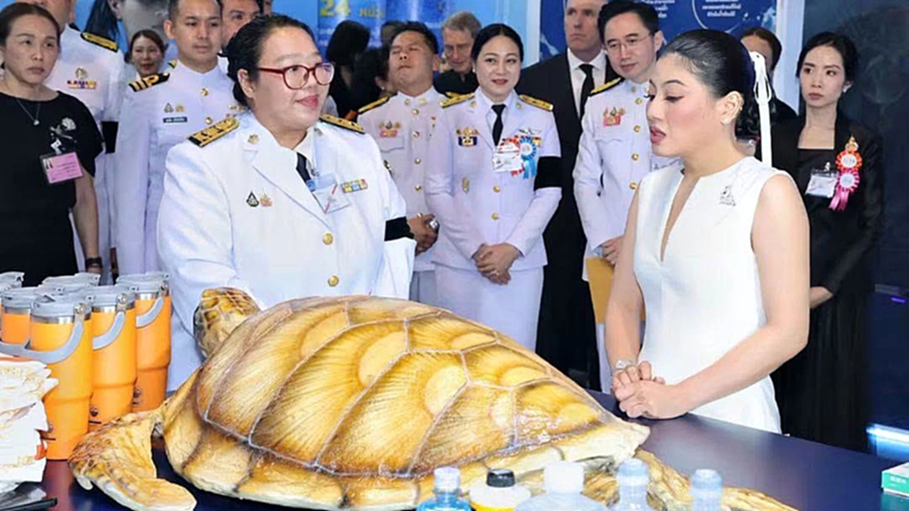 เจ้าฟ้าสิริวัณณวรีฯ ทรงเปิดนิทรรศการ “YOUNG รักษ์ทะเล : SEA THE CHANGE”
