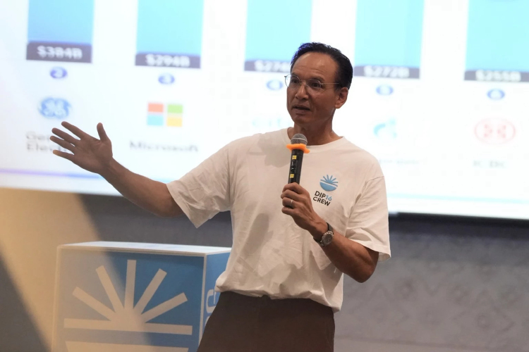 'กรณ์' หนุนคลายวิกฤติเศรษฐกิจไทย ด้วยสังคายนางบ-ปฏิรูปการเมือง